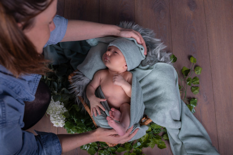 Maureen Dole Photographie photographe professionnelle Fronton nouveau né bébé